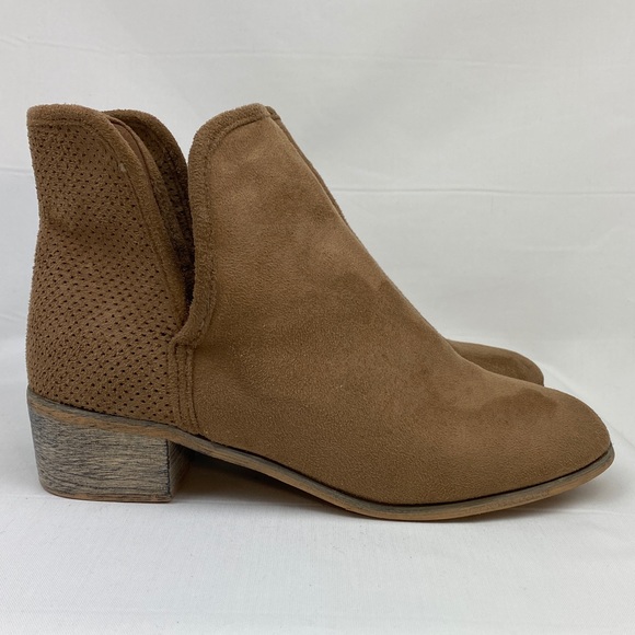 Seven7 SoHo Vegan Slip on Ankle Booties Size 9 - Picture 4 of 12